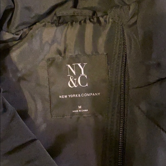 New black zipper vest - Picture 3 of 3